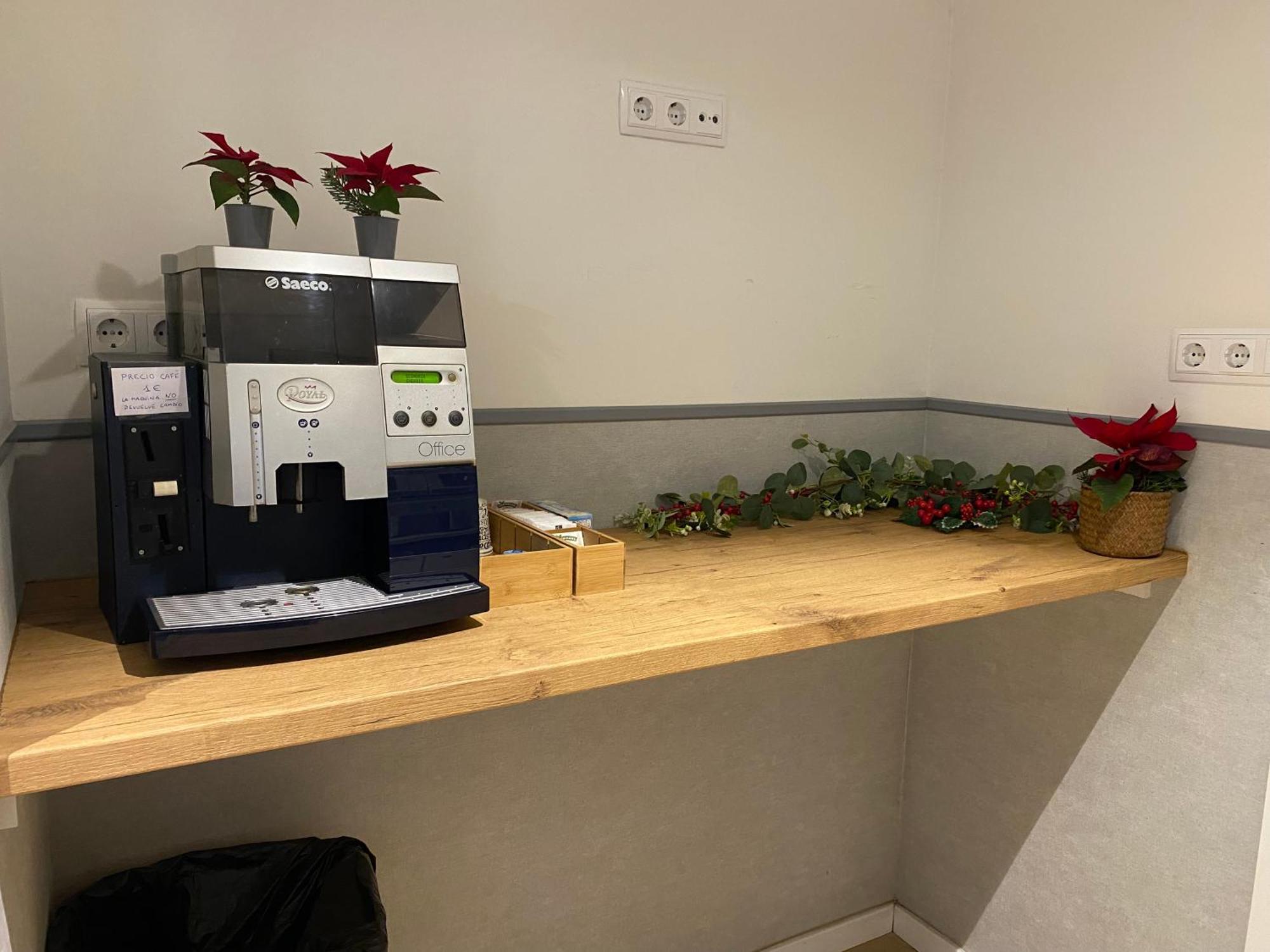 Hostal Bestprice Barcelona Stadium Екстериор снимка