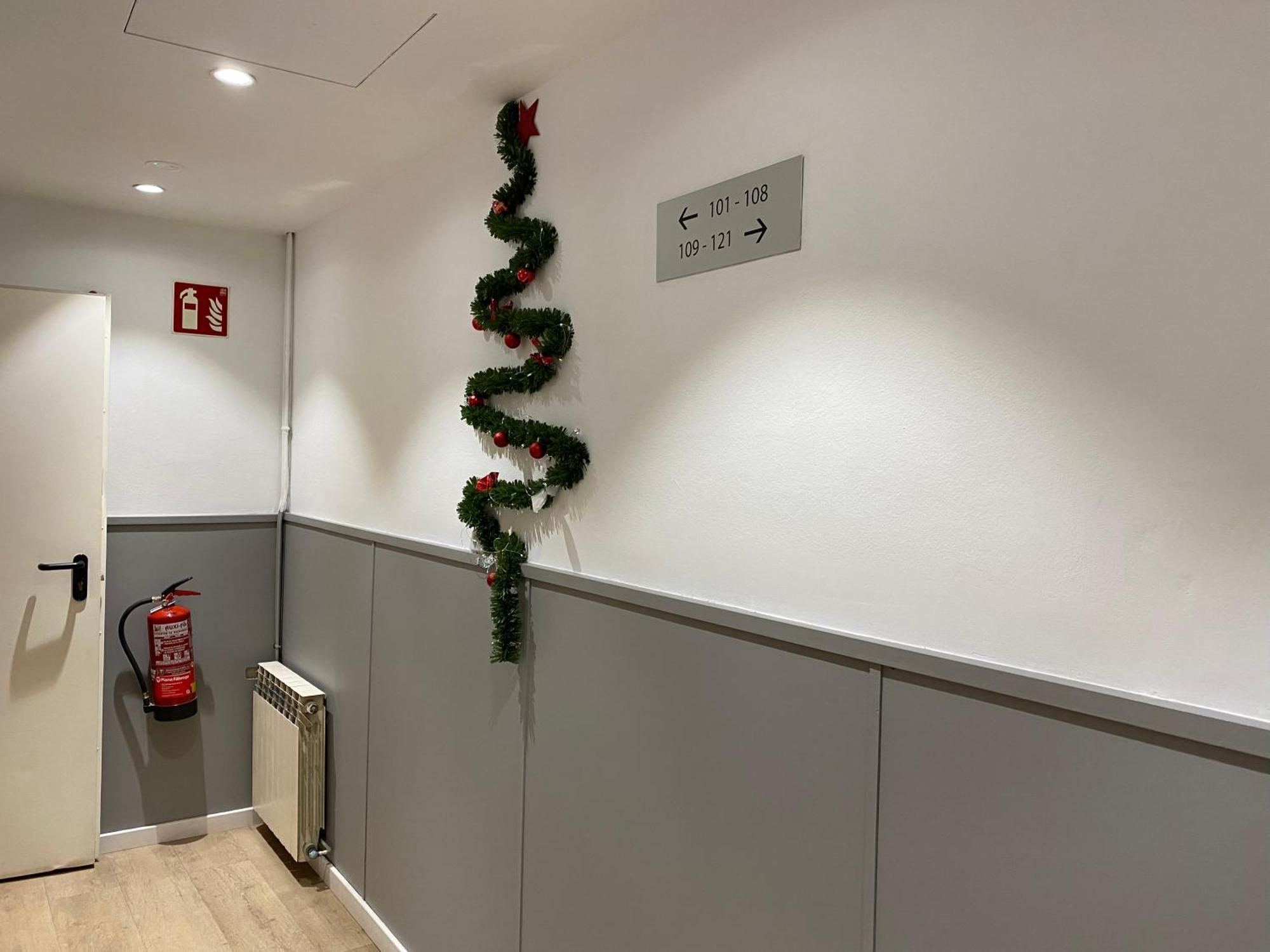 Hostal Bestprice Barcelona Stadium Екстериор снимка