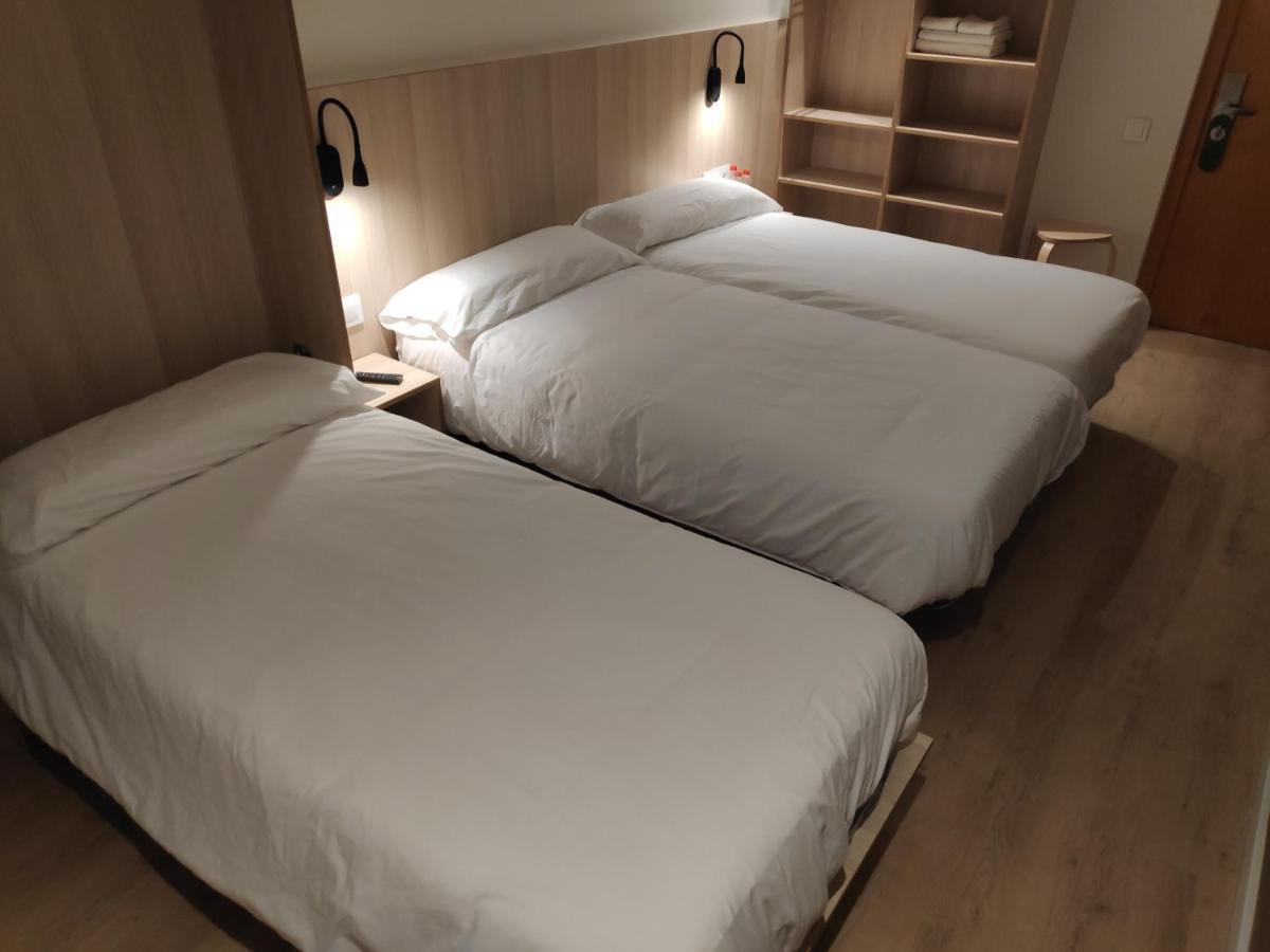 Hostal Bestprice Barcelona Stadium Екстериор снимка